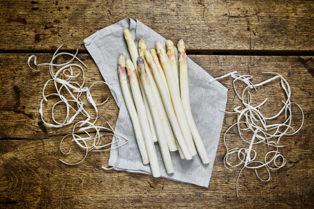 Geschälter Spargel violett 18+ mm